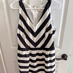 B&W Loft Dress with Pockets